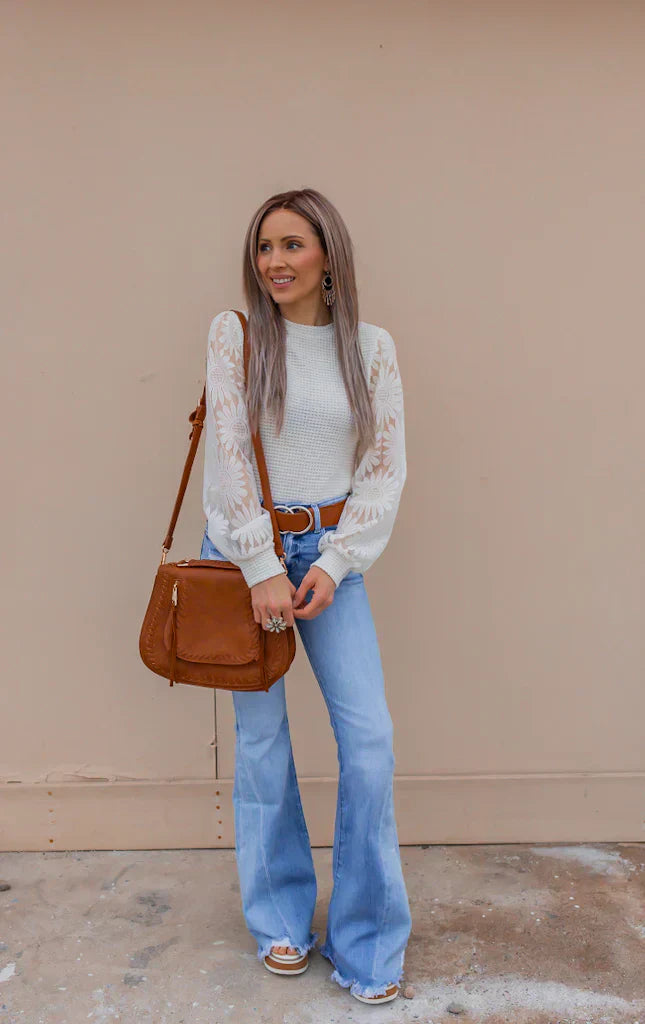 Pullover mit Blumenärmeln | Strukturstrick | Femininer Look