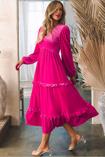 Charlie® | Gerafftes Samtkleid mit V-Ausschnitt und langen Ärmeln