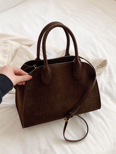 Handtasche aus Veloursoptik | Klassischer Schnitt | Zeitlose Eleganz