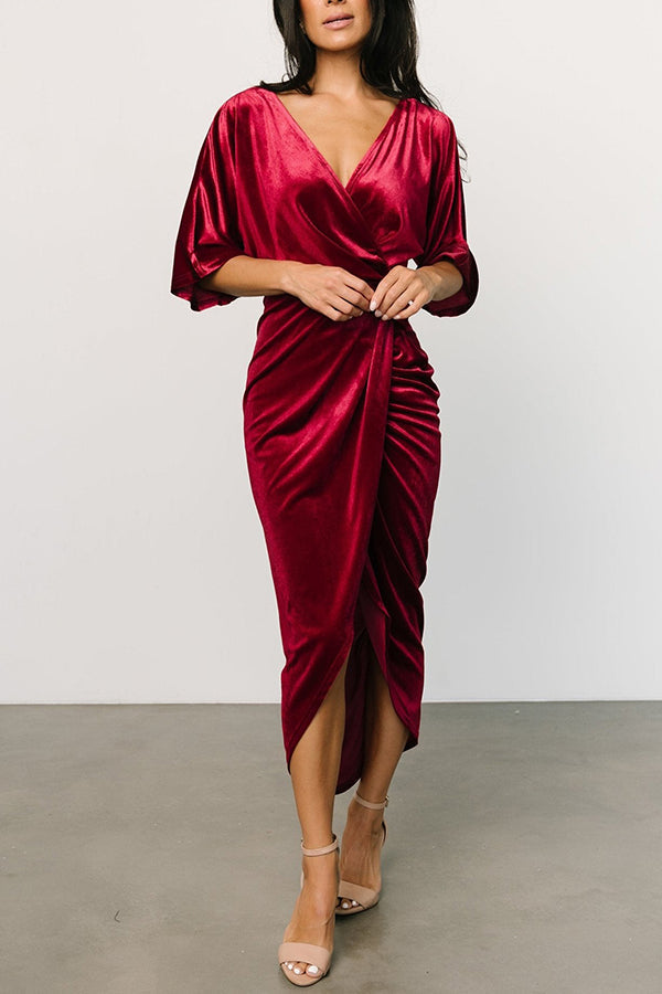 Linda® | Sexy Abendkleid mit unregelmäßigem Rock und V-Ausschnitt