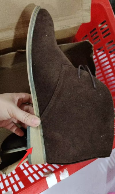 Petr - klassischer desert-stiefel für männer im vintage-stil
