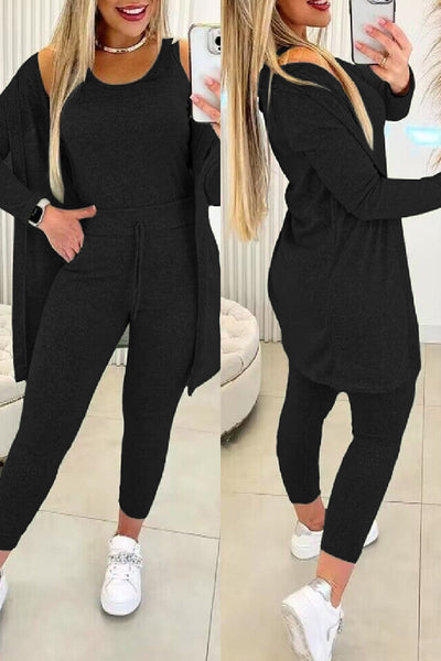 Freizeitset mit Schulter-Cut-Outs | Dreiteilig | Lässiger Komfort