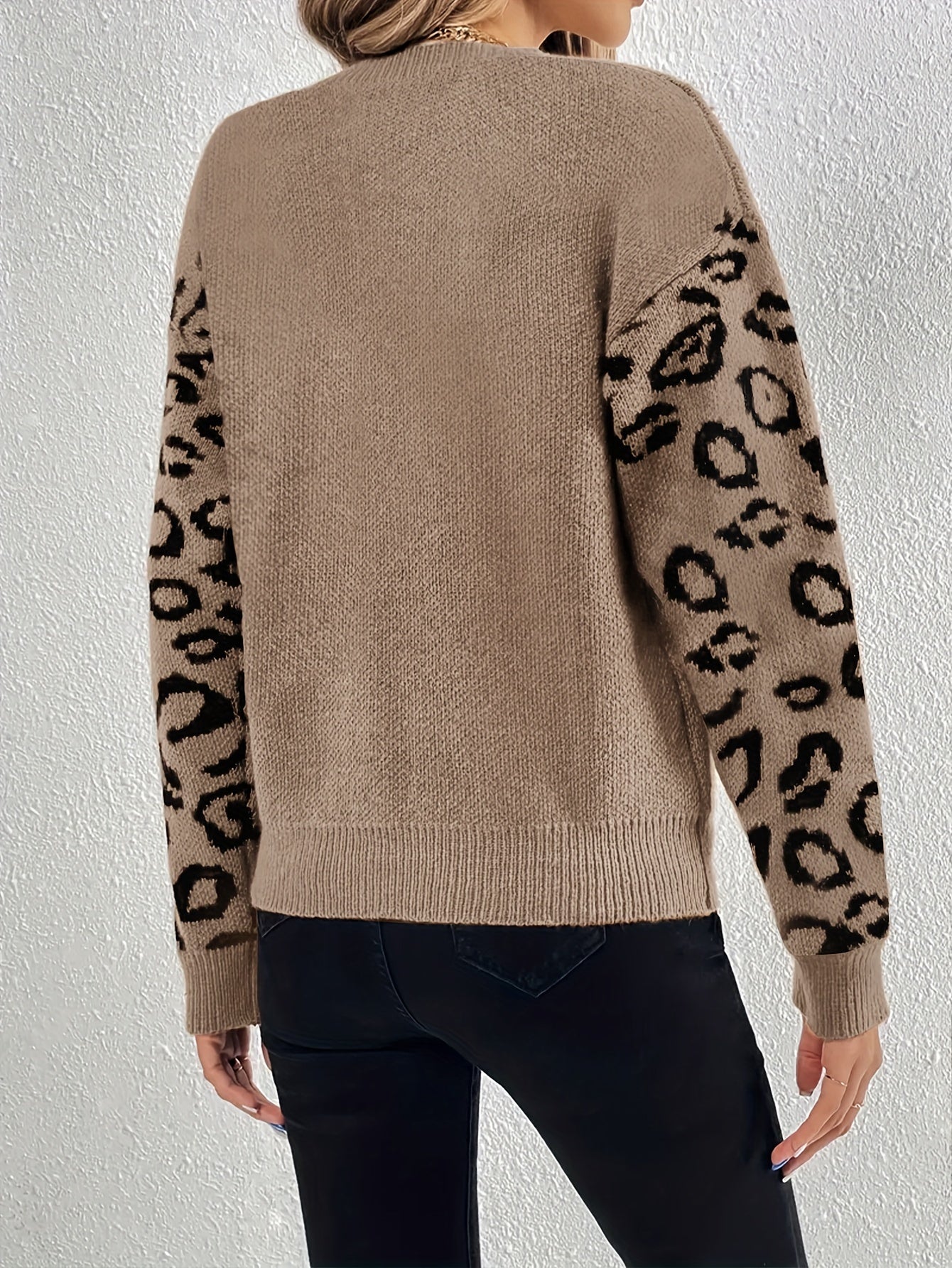 Giulia – Damenpullover mit Leopardenmuster und Rundhalsausschnitt