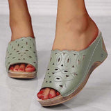 Grüne Matcha-Sandalen