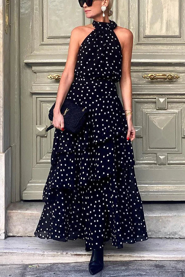 Elisa® | Gestuftes Maxikleid mit gepunktetem Neckholder und Schleife am Ausschnitt