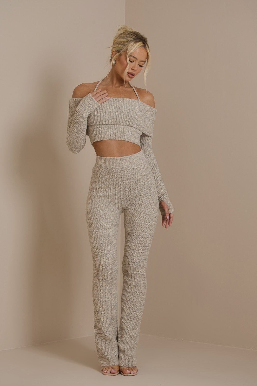 Schulterfreies Strick-Set | Feminine Eleganz & Komfort | Figurbetonter Schnitt