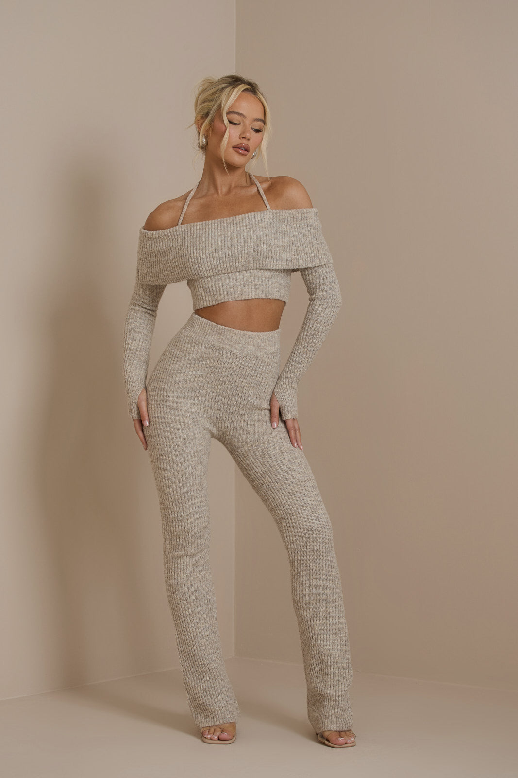 Schulterfreies Strick-Set | Feminine Eleganz & Komfort | Figurbetonter Schnitt