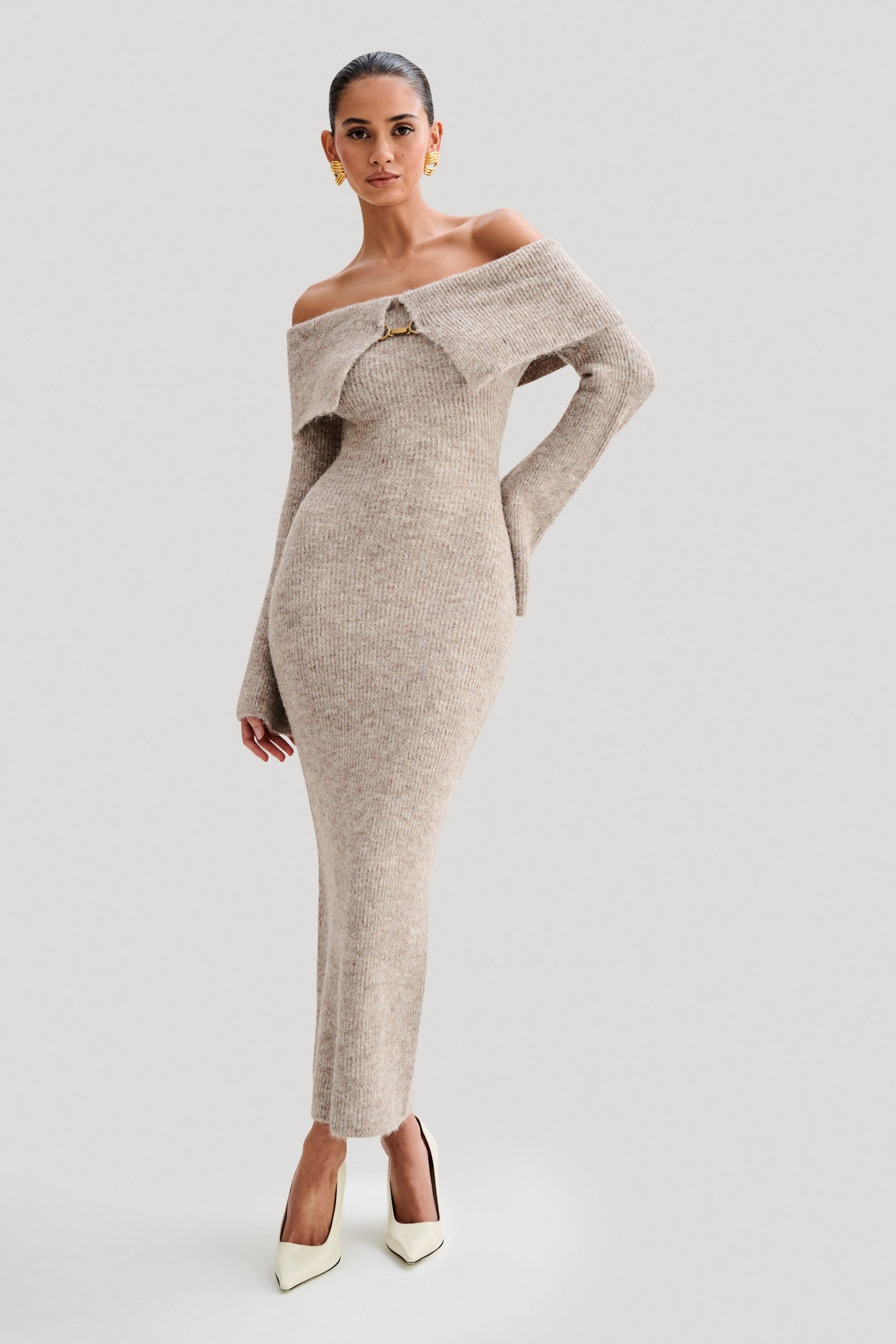 Schulterfreies Strickkleid | Figurbetont | Eleganter Häkchenverschluss