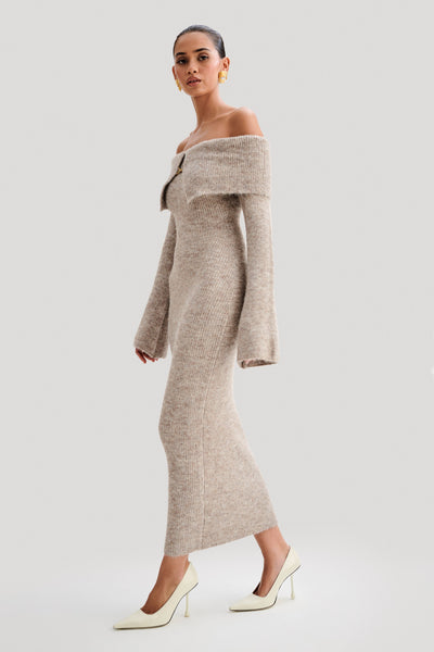 Schulterfreies Strickkleid | Figurbetont | Eleganter Häkchenverschluss