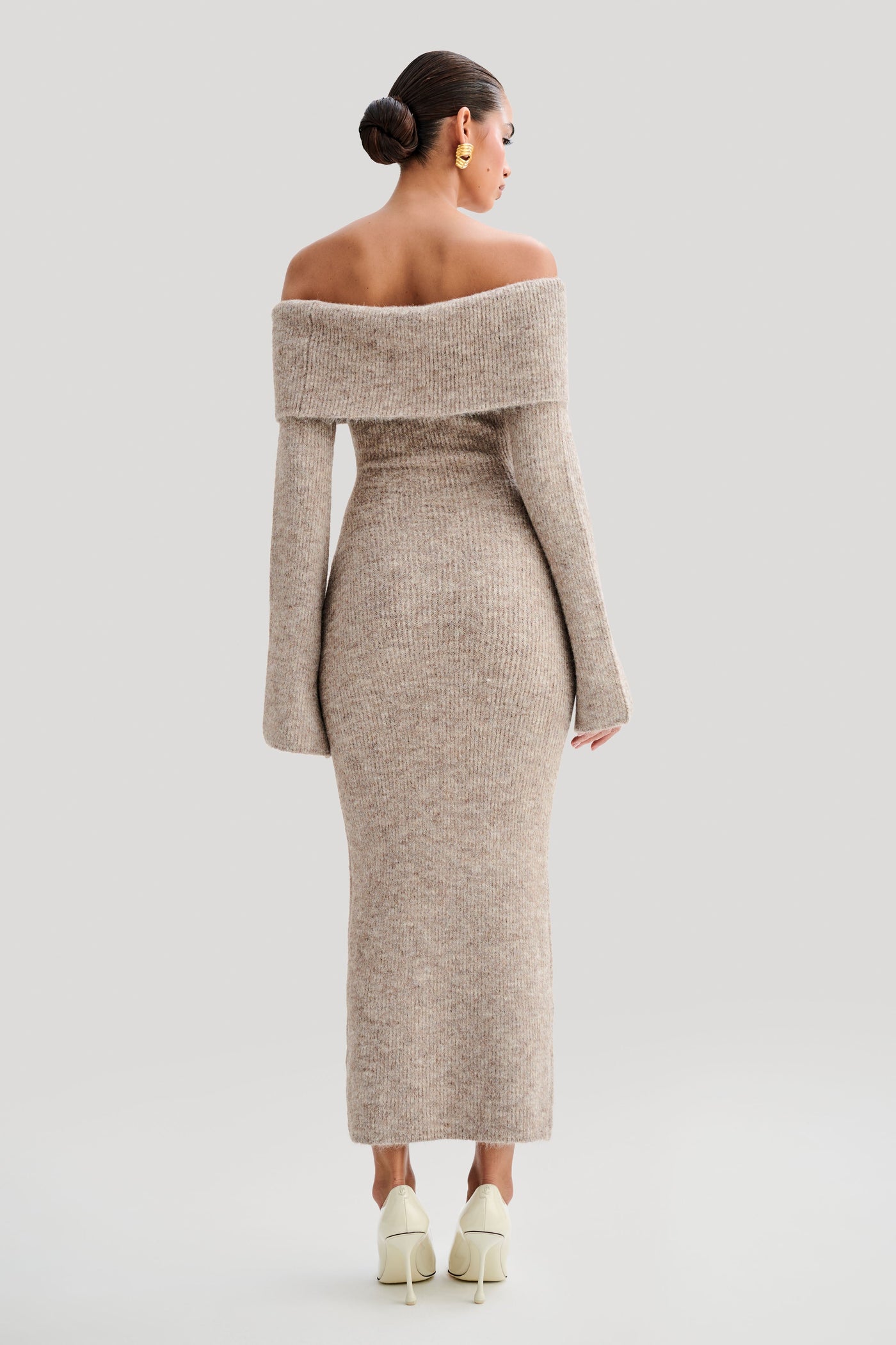 Schulterfreies Strickkleid | Figurbetont | Eleganter Häkchenverschluss