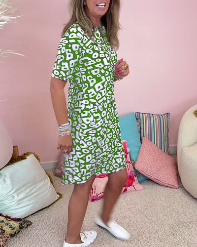Quiana® | Bedrucktes Kleid mit V-Ausschnitt und Taschen