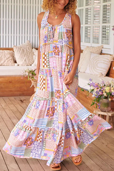 Cinthia® | Langes Kleid mit Blumenpuzzle und Rundhalsausschnitt