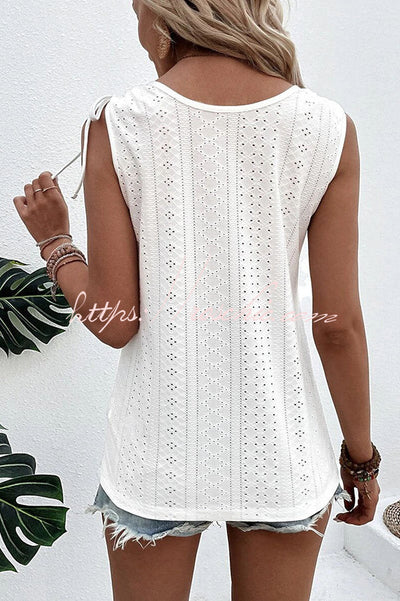 Sherry® | Tanktop mit Knöpfen und durchbrochenen Ausschnitten