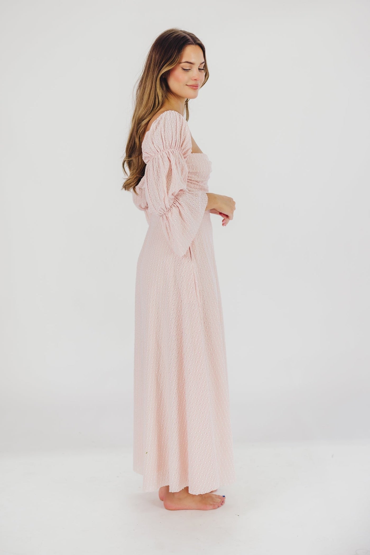 Corrine maxikleid mit gestuften armeln und taschen in ballerina pink - bump friendly