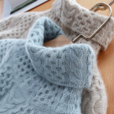 Nina | Luxuriöser Kaschmir-Rollkragenpullover mit Karomuster