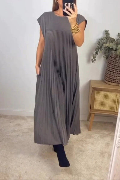 Anita® | Ärmelloses, plissiertes, schlichtes einfarbiges Kleid