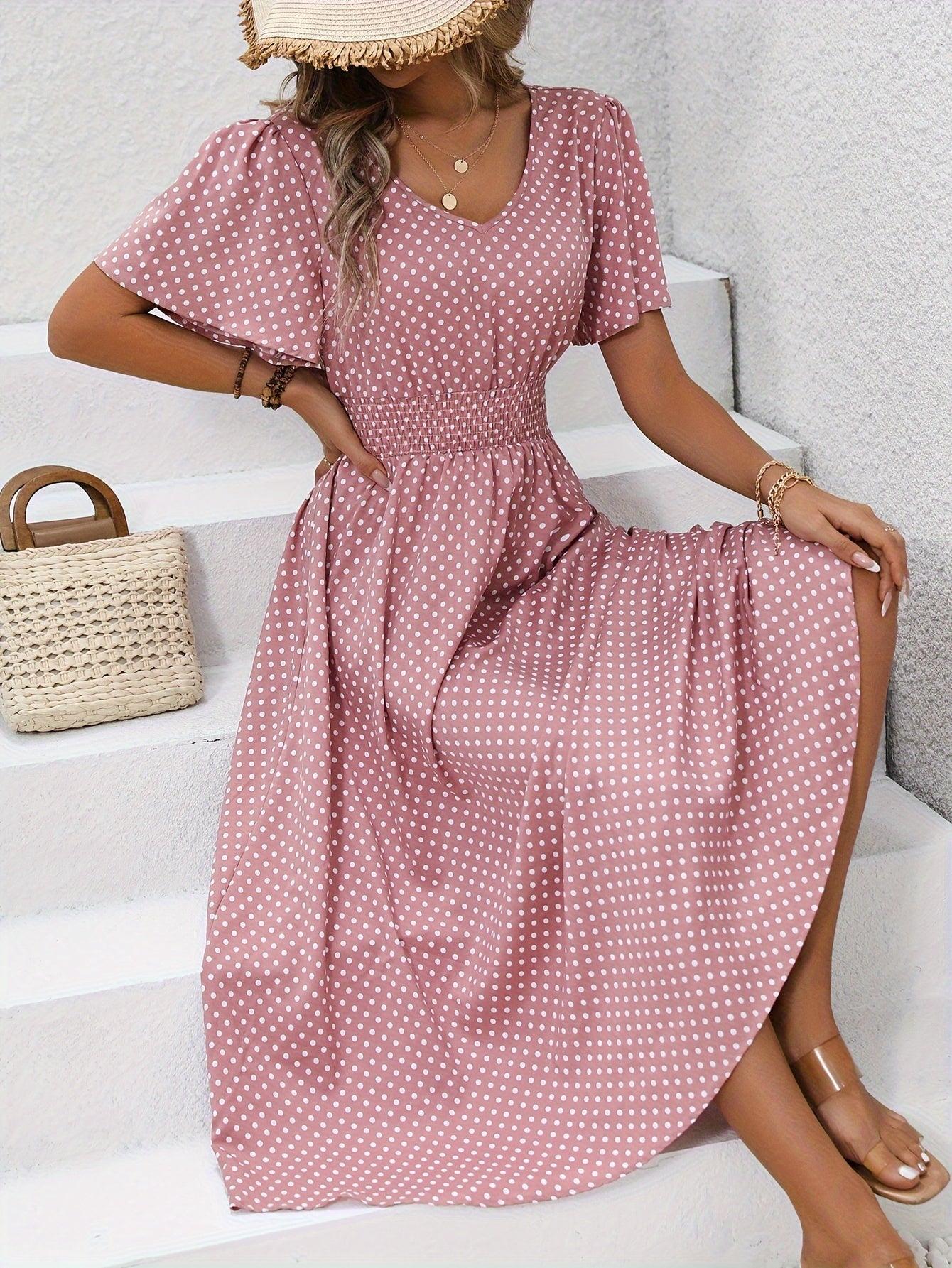 Gepunktetes Sommerkleid | Luftig & Feminin | Perfekt für sonnige Tage