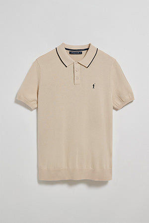 Polo beige de punto con botones