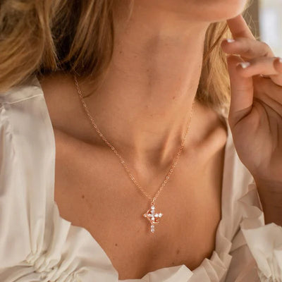 Cross & Crown Halskette
