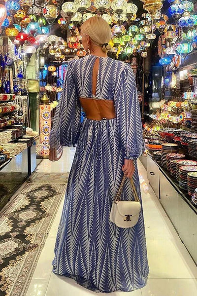 Daniela® | Rückenfreies Maxikleid mit geometrischem Print, ausgeschnittenem elastischem Bund