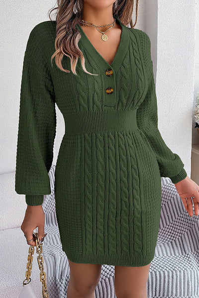 Marianne® | Geknöpftes, hüftbetontes Pulloverkleid mit gedrehten Laternenärmeln und V-Ausschnitt