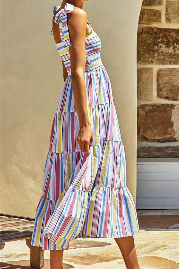 Juliana® | Mehrfarbig gestreiftes, gesmoktes Maxikleid mit Schnürung