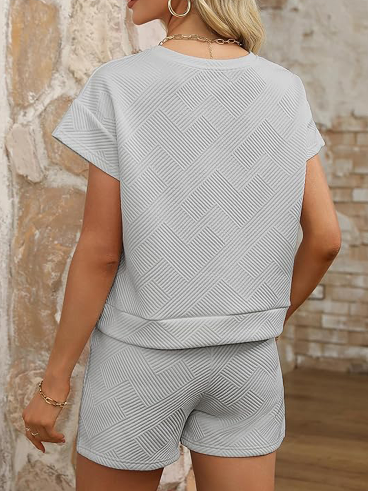 Stella® | Set aus Pullover und Shorts mit Rundhalsausschnitt