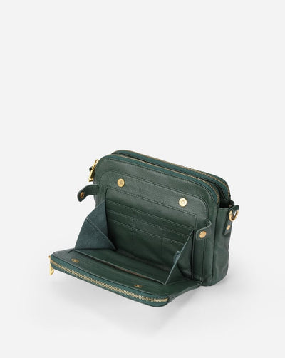 Schultertasche aus weichem Kunstleder | Kompakt & Vielseitig | Zeitlose Eleganz