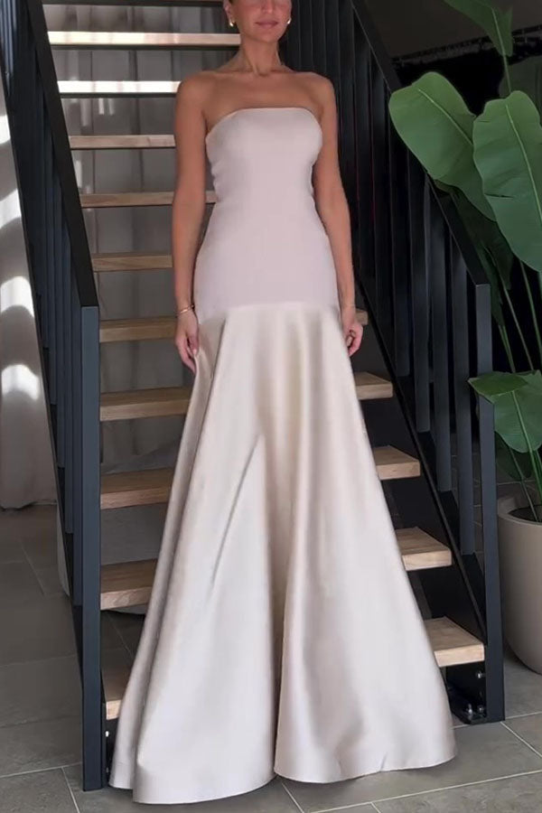 Sophia® | Elegantes, trägerloses, ausgestelltes langes Kleid