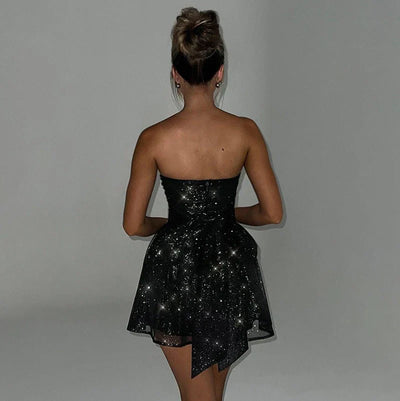 Glitzerndes Mini-Kleid | Trägerlos & Elegant | Party-Highlight