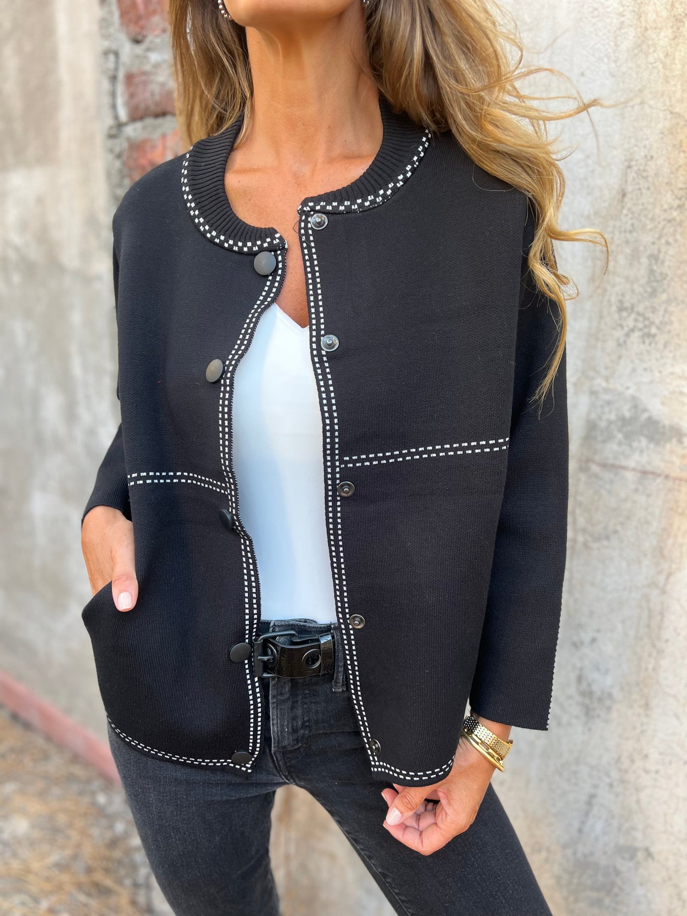 Jacke mit Kontrastnähten | Rundhalsausschnitt | Strukturierter Look