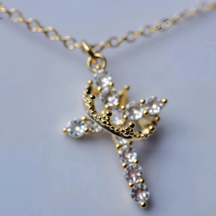 Cross & Crown Halskette