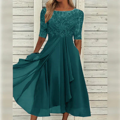 Elegantes Kleid mit Spitzenoberteil | Halblange Ärmel | Fließender Rockteil