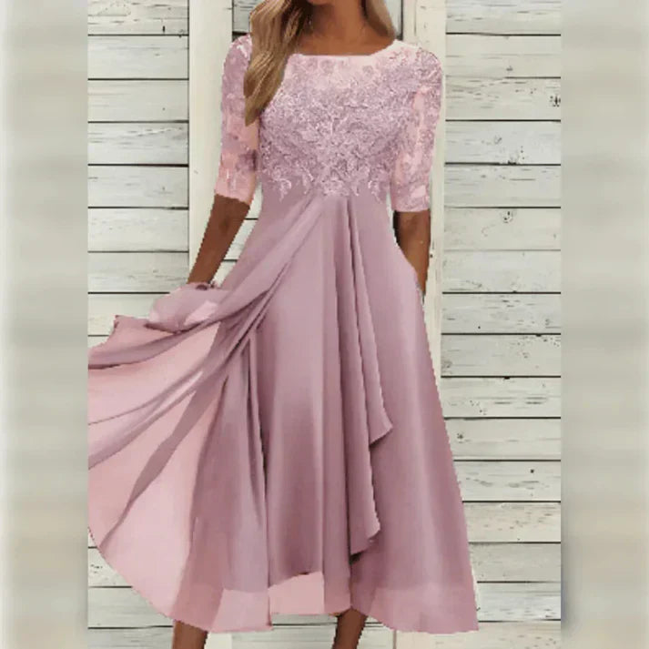 Elegantes A-Linien-Kleid | Spitzendetail & fließender Stoff | Feminin & stilvoll