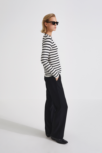 Thea | Klassisch gestreiftes Langarmshirt