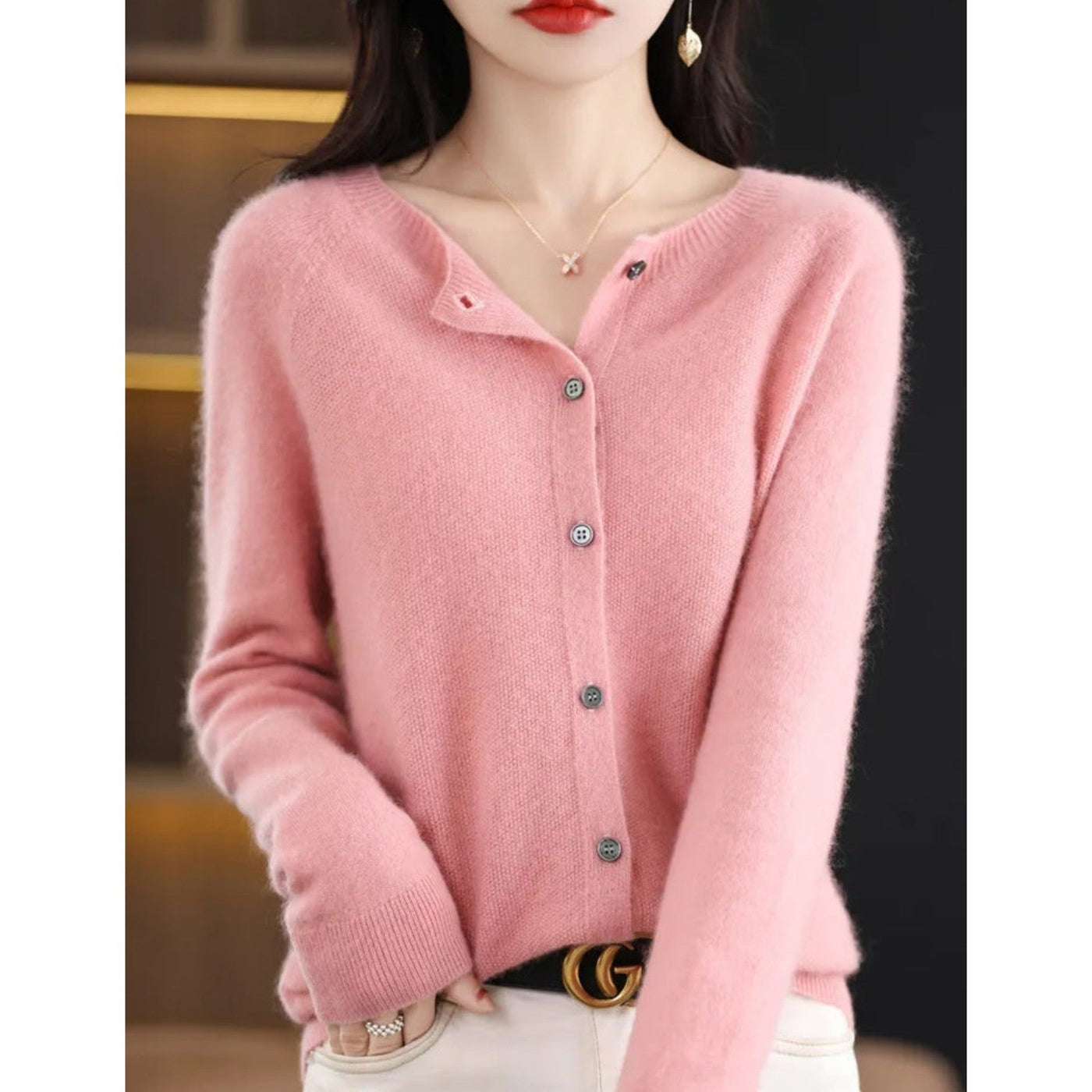 Ilona | Klassische Rundhals-Strickjacke für Damen