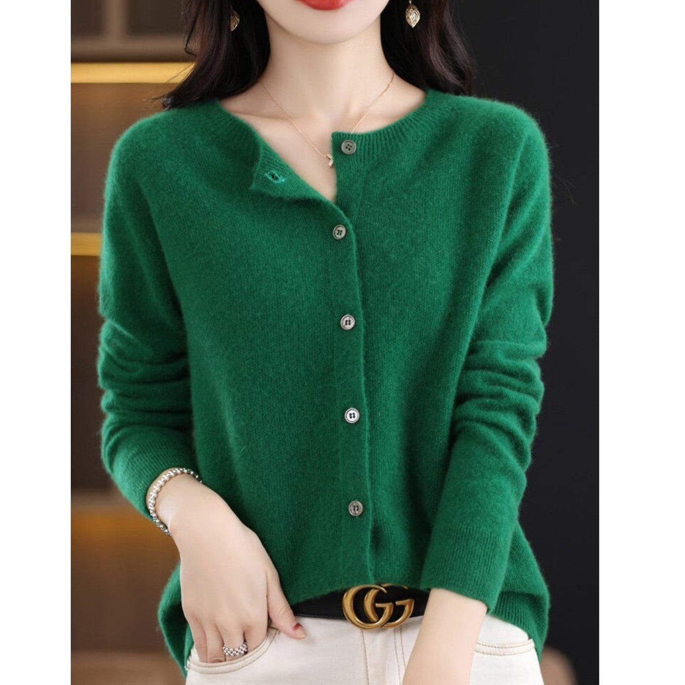 Ilona | Klassische Rundhals-Strickjacke für Damen