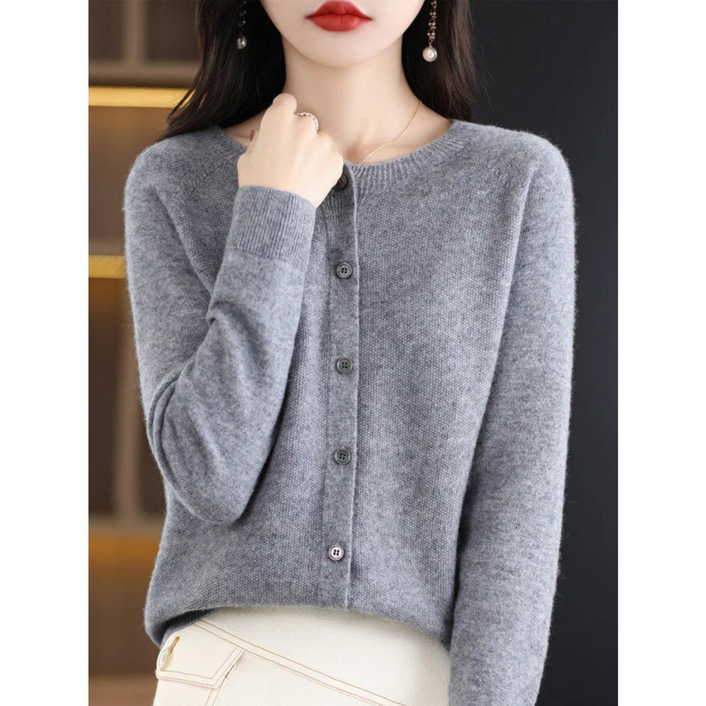 Ilona | Klassische Rundhals-Strickjacke für Damen