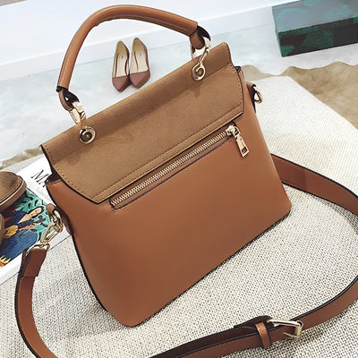 Elegante Handtasche | Zweifarbiger Look | Statement-Schnalle