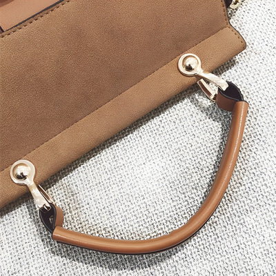 Elegante Handtasche | Zweifarbiger Look | Statement-Schnalle