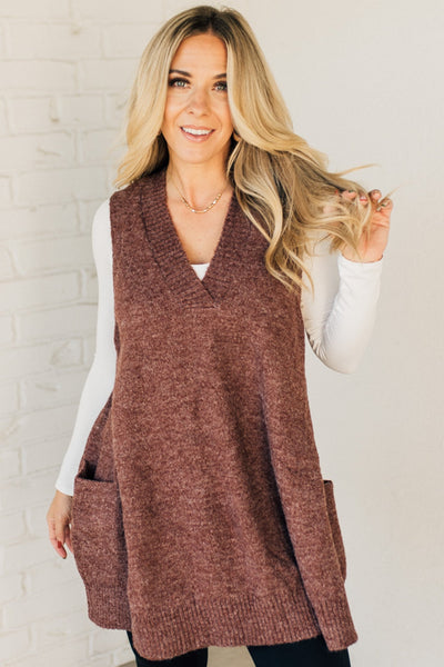 Langer Strick-Westenpullover | V-Ausschnitt | Gemütlich und Modern