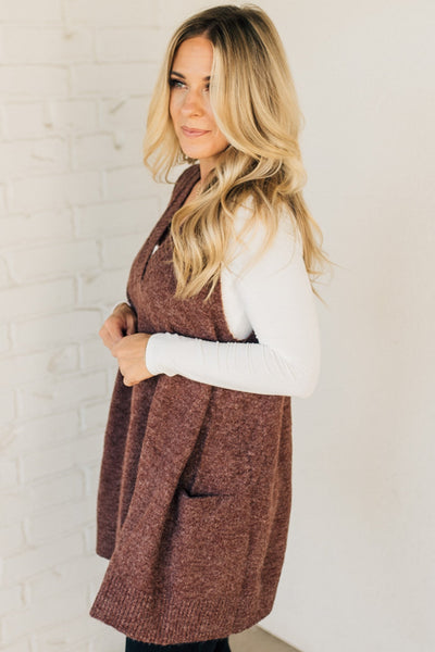 Langer Strick-Westenpullover | V-Ausschnitt | Gemütlich und Modern