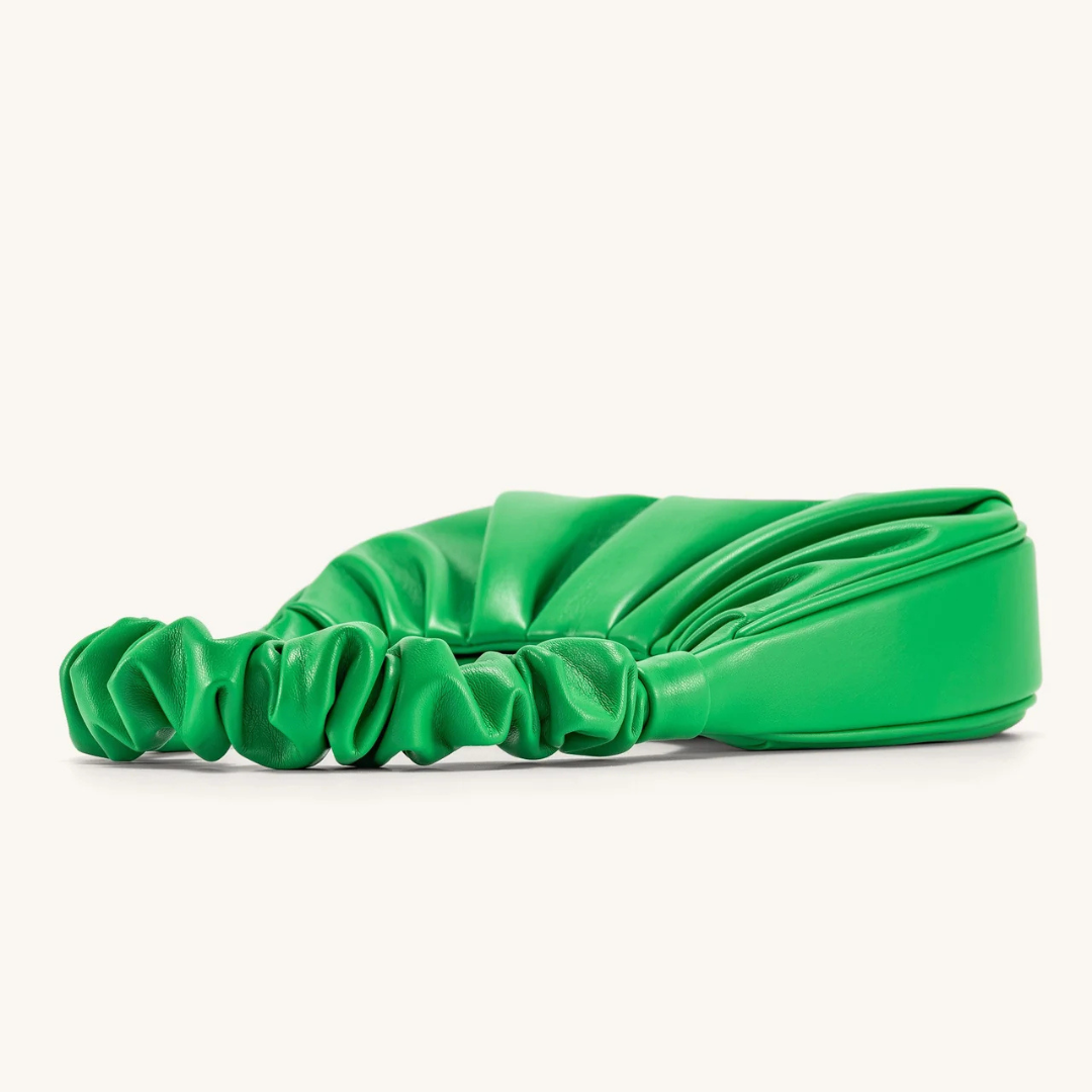 Handtasche mit Raffung | Halbmond-Form | Modisch & Modern