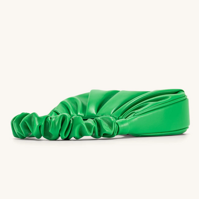 Handtasche mit Raffung | Halbmond-Form | Modisch & Modern