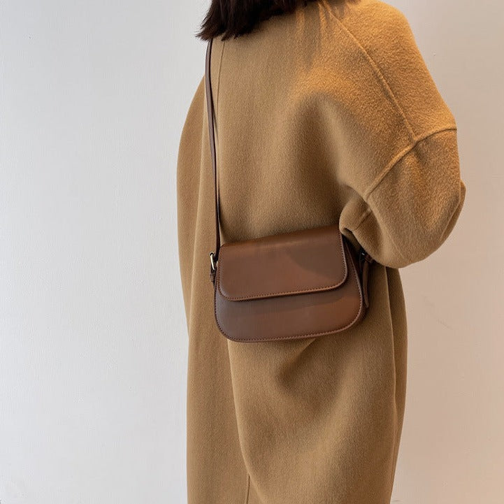 Schultertasche | Elegantes minimalistisches Design | Zeitloser Stil