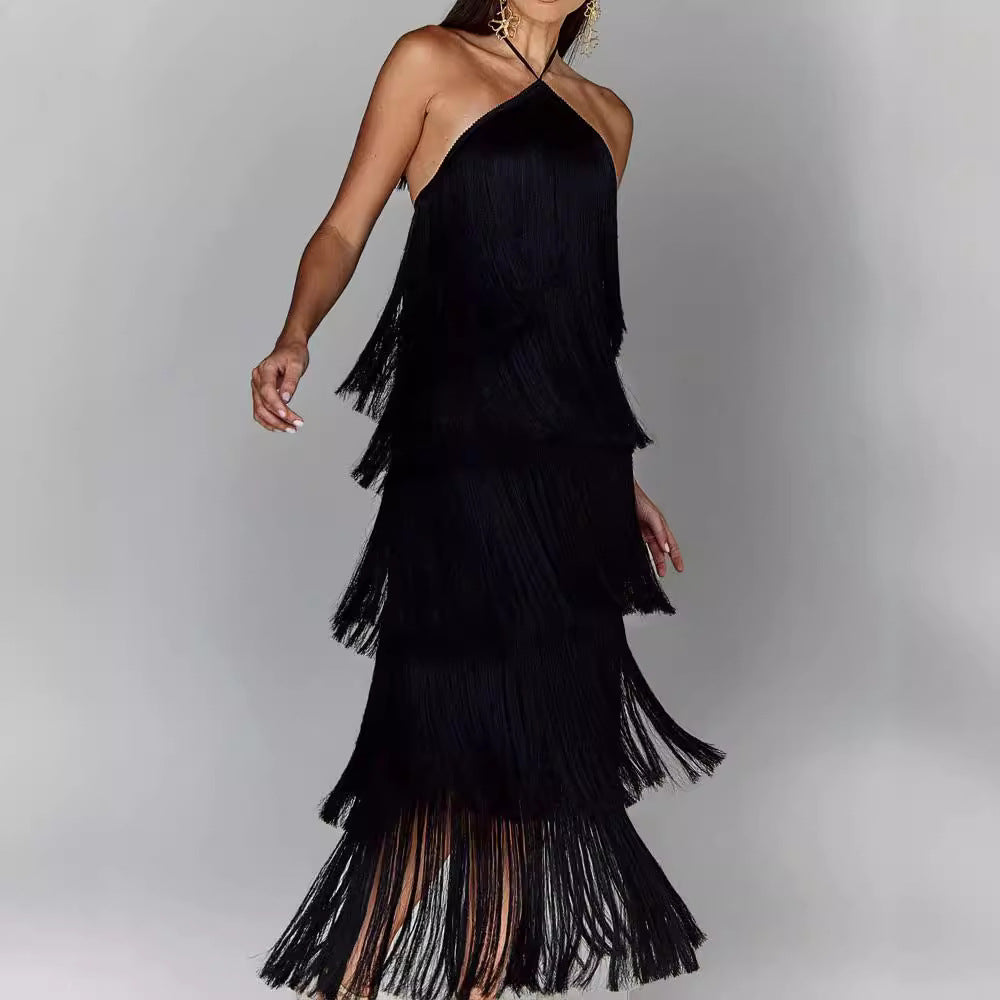 Neckholder-Kleid mit Fransen | Mehrlagiges Design | Eleganter Schwung