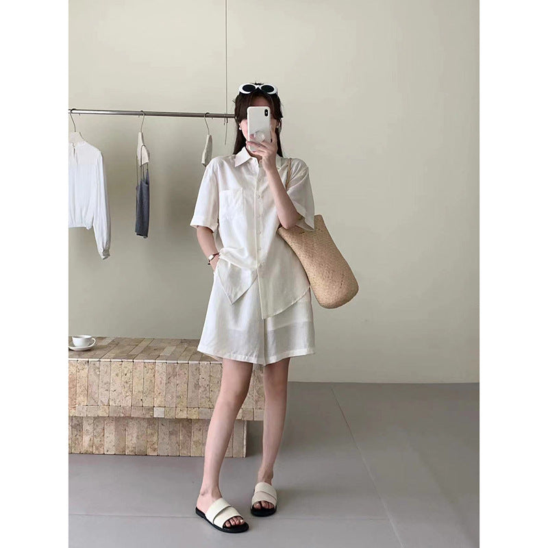 Femme Leichtgewichtiges Button-Up Shirt und Shorts Set Heidi-Mode