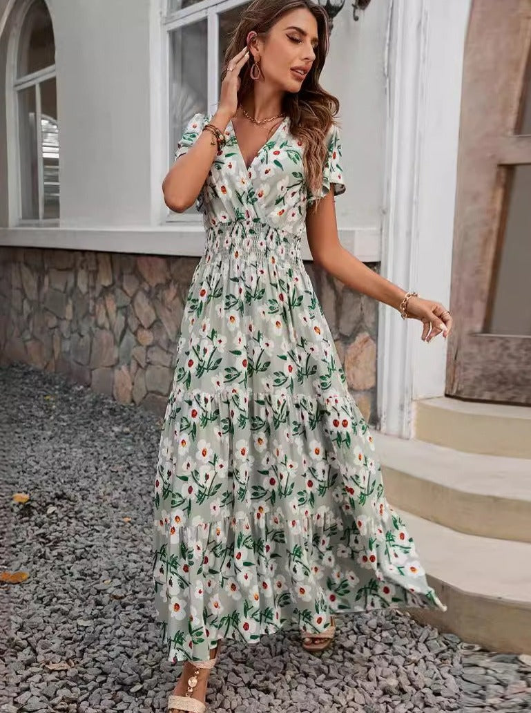 Suzette® | Ausgestelltes Kleid mit Blumendruck und V-Ausschnitt