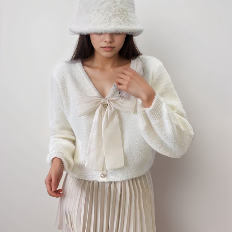 Flauschiger Strick-Cardigan | Elegante Schleife | Femininer Look