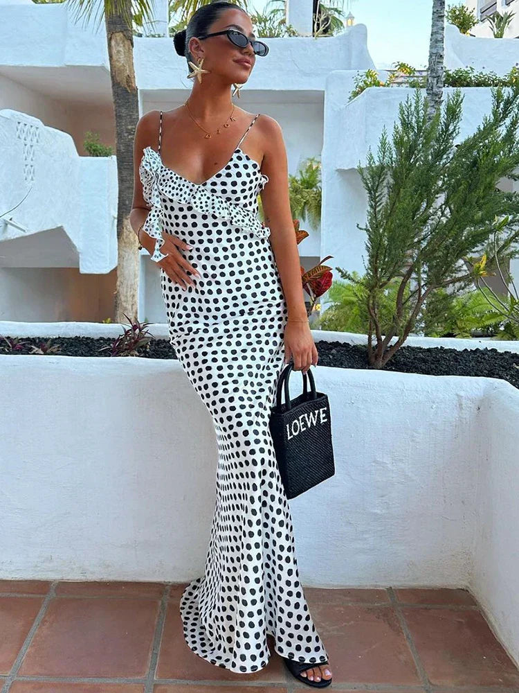 Maxikleid mit Punkten | Asymmetrische Rüschen | Fließende Eleganz